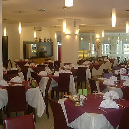 Emperador Hotel